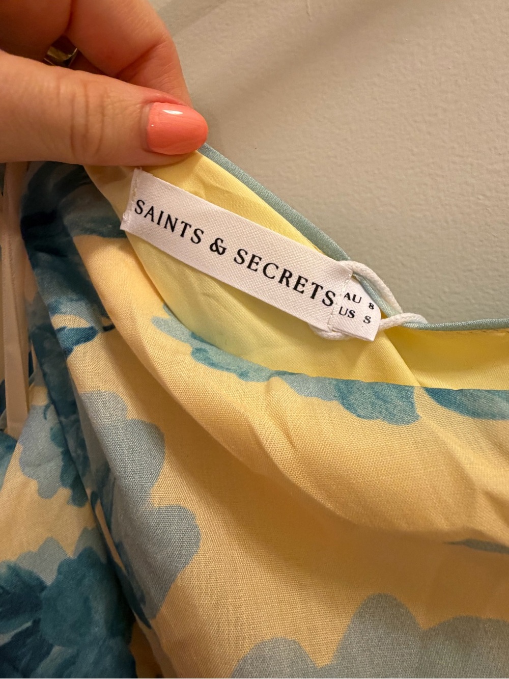 Selfie Leslie Saints and Secrets Kenny One Shoulder Tiered Floral Maxi Dress - Picture 5 of 6